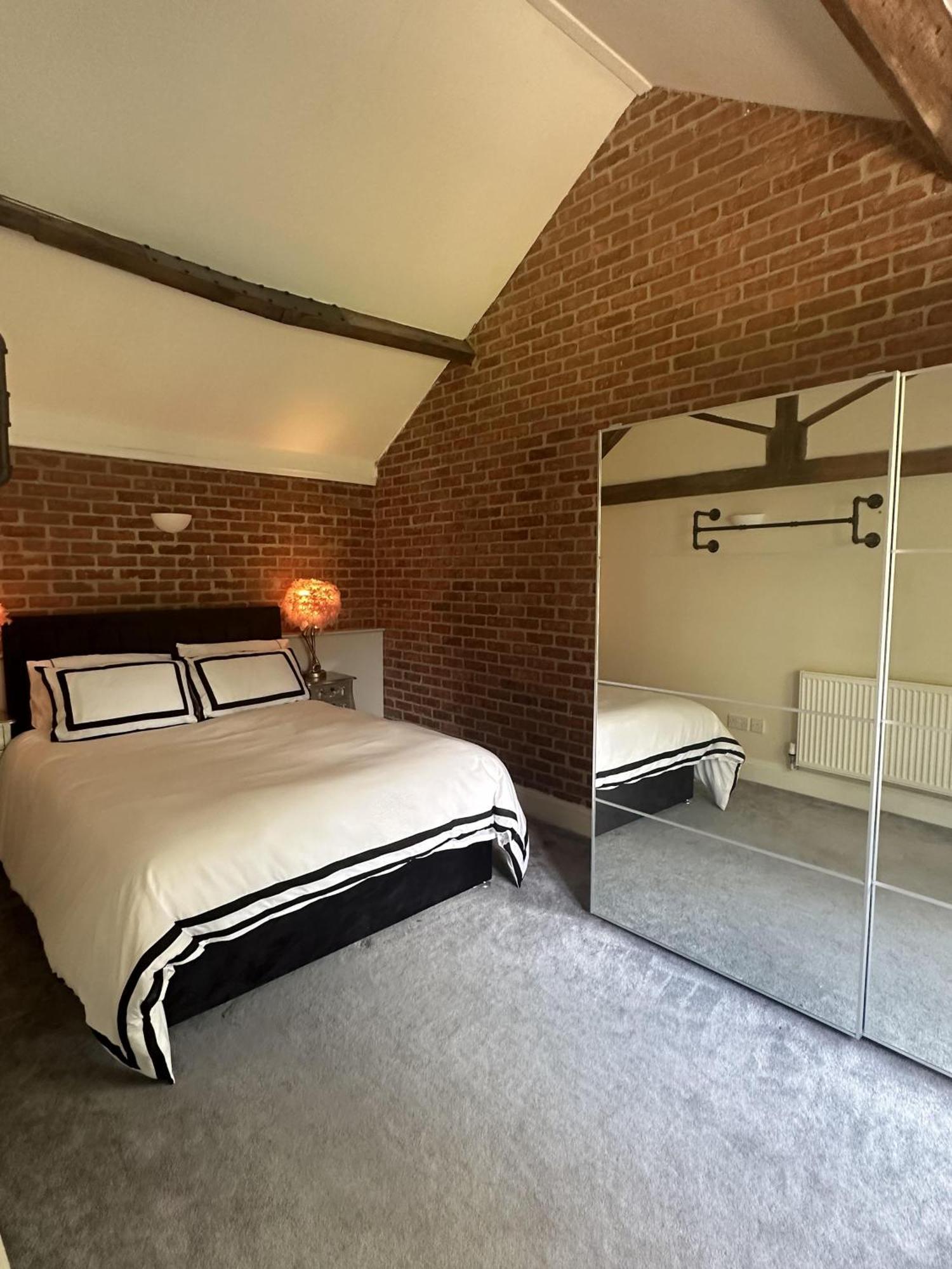 The Luxury Annex At Barmby Moor House Apartment York Bagian luar foto